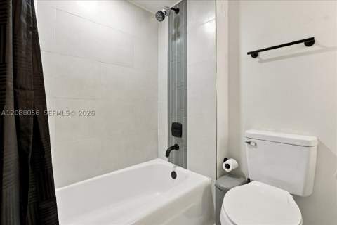4310 NW 79th Ave 2B, Doral FL - photo 15 of 17