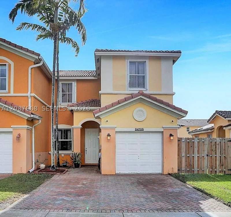 4 bedroom Townhouse at 24705 SW 110th Pl, Villas Del Campo Sub, Homestead — photo 5