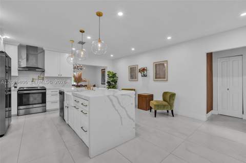 2395 NE 184th Ter, North Miami Beach FL - photo 6 of 44