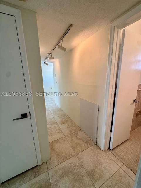 2940 NE 203rd St 213 C, Aventura FL - photo 16 of 24