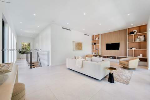 300 NE 48th St, Miami FL - photo 12 of 32