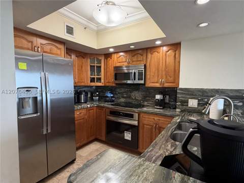 5077 NW 7th St 1202, Miami FL - photo 6 of 30