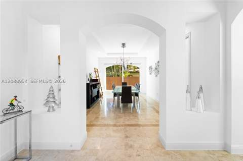 1490 Cleveland Rd, Miami Beach FL - photo 6 of 28