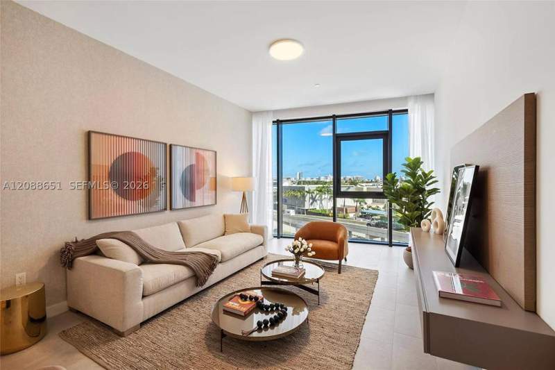 1 bedroom Condominium at 500 Alton Rd 506, Park Residences Condo, Miami Beach — photo 2