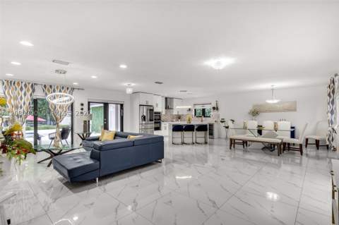 10010 SW 85th Ter, Miami FL - photo 6 of 47