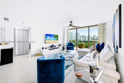 3675 N Country Club Dr 1006, Aventura FL - photo 11 of 19