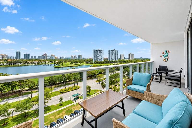 2 bedroom Condominium at 3675 N Country Club Dr 1006, Aventura Eldorado Condo, Aventura — photo 4
