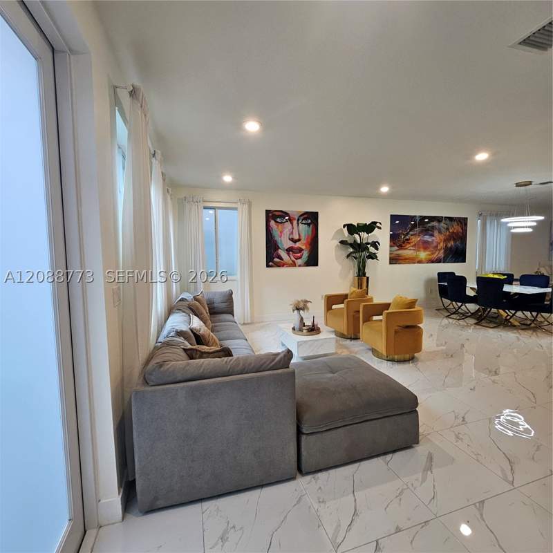 4 bedroom Townhouse at 10440 NW 67th St 10440, Landmark At Doral Central, Doral — photo 5