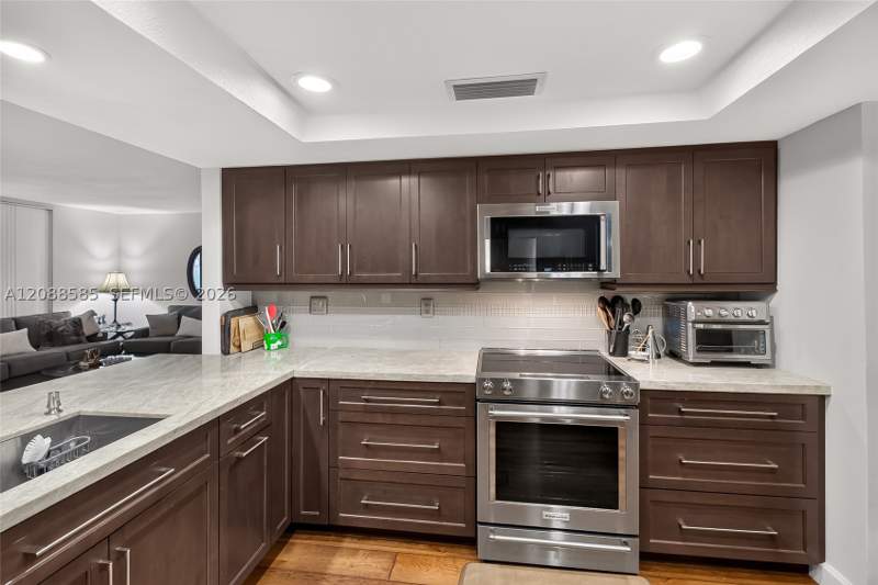 3 bedroom Townhouse at 10656 SW 76th Ter, Sunset Kendall Villas, Miami — photo 4