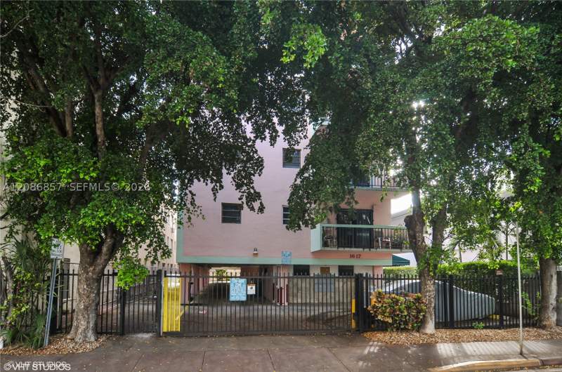 2 bedroom Condominium at 1617 Jefferson Ave 404, Jefferson Gardens Condo, Miami Beach — photo 3