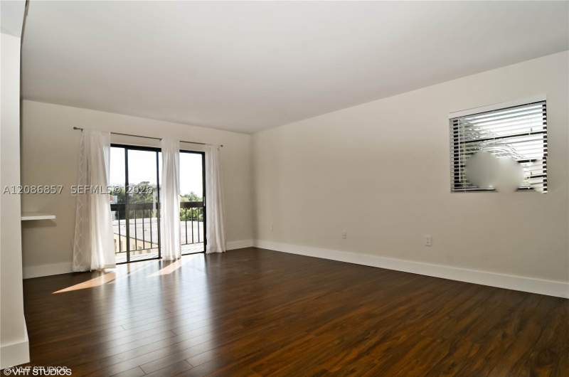 2 bedroom Condominium at 1617 Jefferson Ave 404, Jefferson Gardens Condo, Miami Beach — photo 4