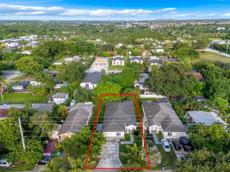 4 bedroom SingleFamilyResidence at 23031 SW 124th Ave, Silver Palm Park, Miami — photo 5