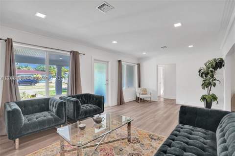 630 NE 52nd Ter, Miami FL - photo 16 of 24