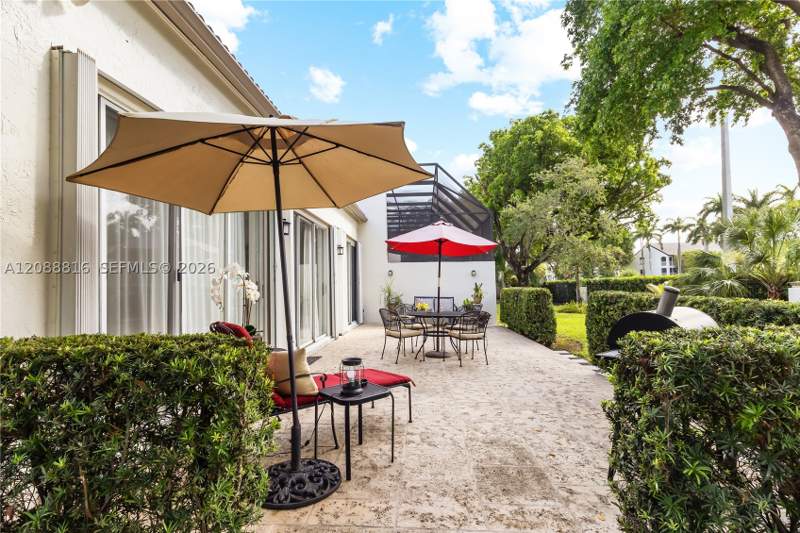 3 bedroom Townhouse at 4501 NW 102nd Ct, Townhomes Of Doral Place, Doral — photo 5