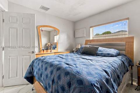 20505 NW 45th Ave, Miami Gardens FL - photo 21 of 55