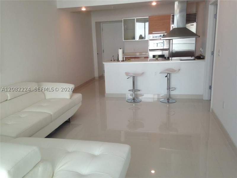 1 bedroom Condominium at 218 SE 14th St 2108, The Emerald At Brickell C, Miami — photo 4