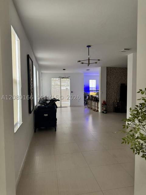7414 NW 107th Ct, Doral FL - photo 10 of 33