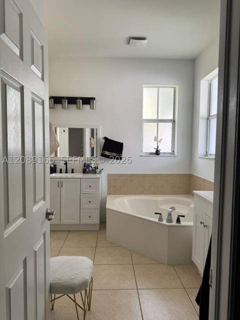 7414 NW 107th Ct, Doral FL - photo 18 of 33