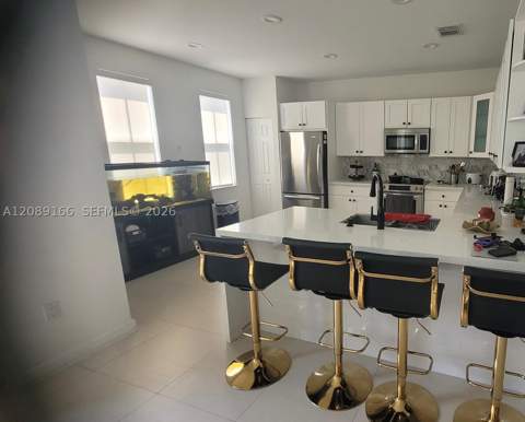 7414 NW 107th Ct, Doral FL - photo 6 of 33
