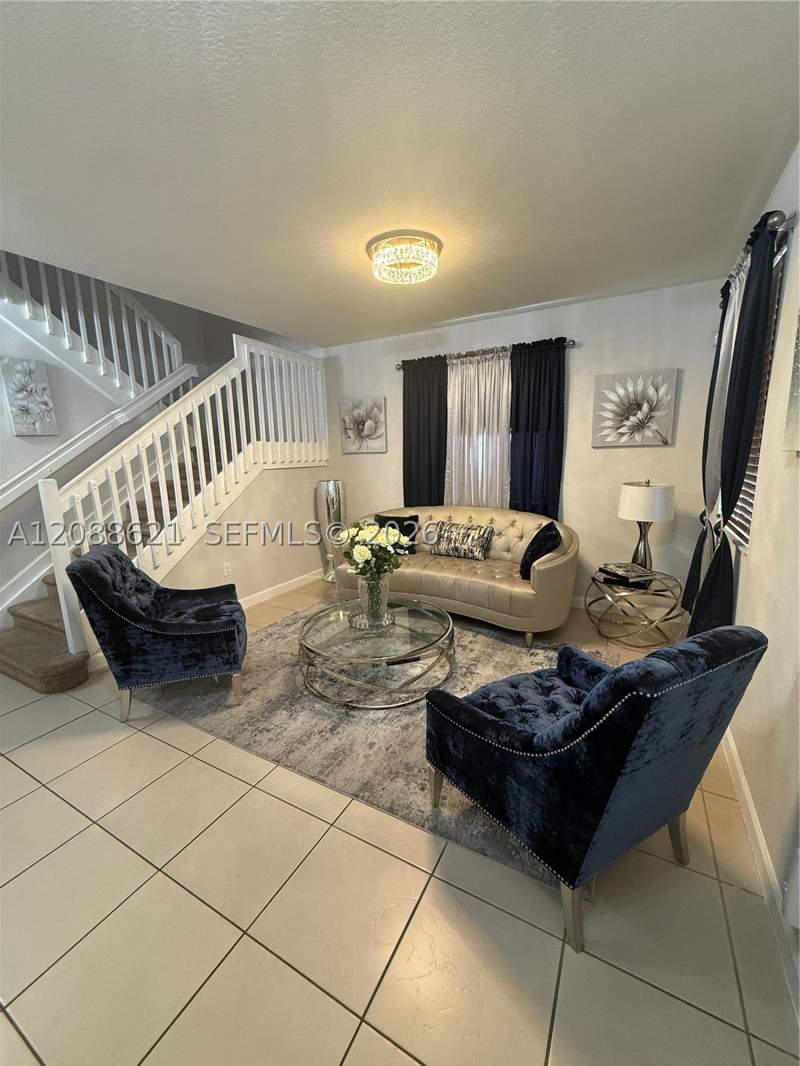 4 bedroom SingleFamilyResidence at 11712 SW 234th St, Silver Palm West, Homestead — photo 3