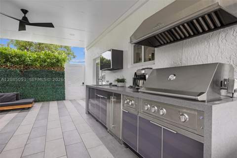 2615 NE 213th St, Miami FL - photo 19 of 29