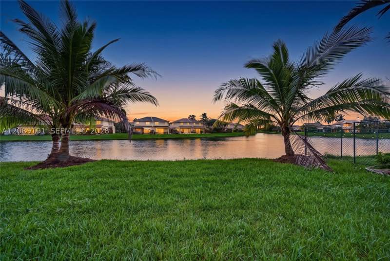 3 bedroom SingleFamilyResidence at 7557 SW 164th Ct, Continental Homes At Lago, Miami — photo 2