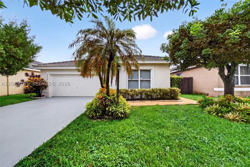 3 bedroom SingleFamilyResidence at 7557 SW 164th Ct, Continental Homes At Lago, Miami — photo 4