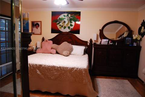 10815 SW 165th Ter, Miami FL - photo 16 of 37