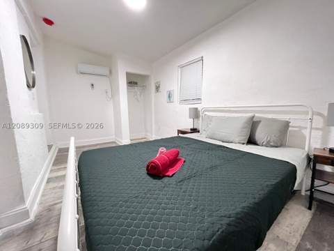 1741 NW 68th Ter, Miami FL - photo 6 of 11
