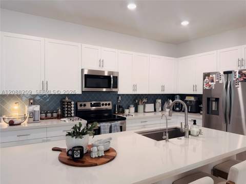11014 W 35th Ln, Hialeah FL - photo 19 of 67