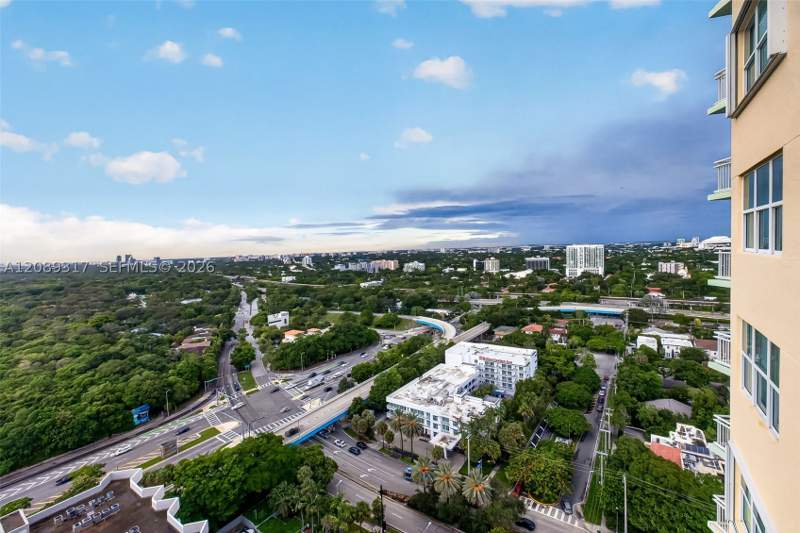 1 bedroom Condominium at 2475 Brickell Ave 2401, The Metropolitan Condo, Miami — photo 2