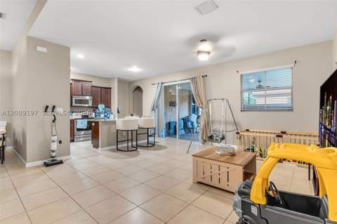 11833 SW 250th Ter, Homestead FL - photo 11 of 38