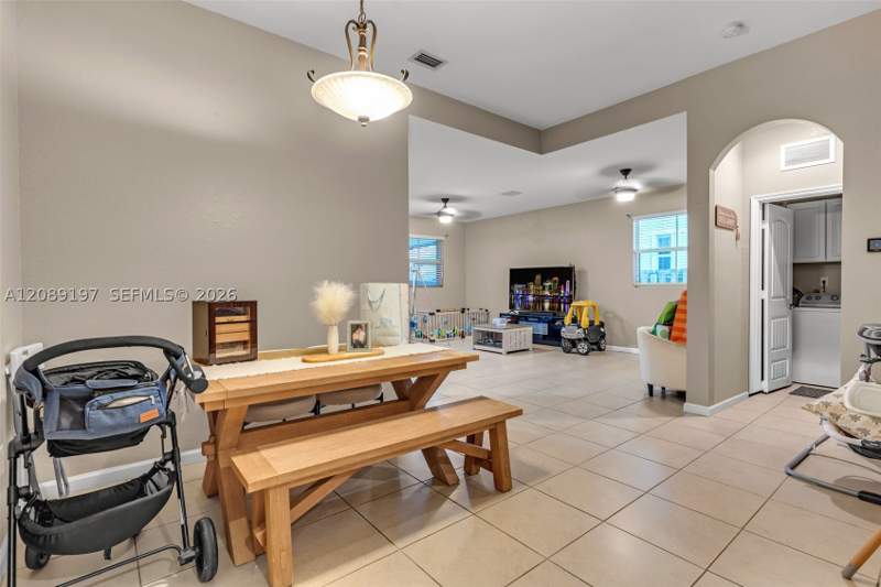 4 bedroom SingleFamilyResidence at 11833 SW 250th Ter, Hemingway Point, Homestead — photo 5