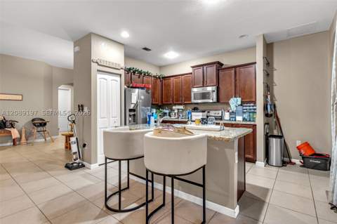 11833 SW 250th Ter, Homestead FL - photo 8 of 38