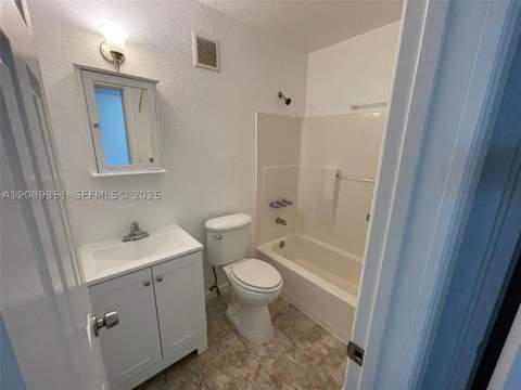 1471 NE 170th St 224A, North Miami Beach FL - photo 9 of 13