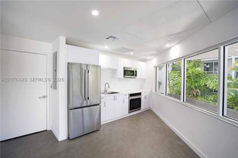 1621 Bay Rd 604, Miami Beach FL - photo 21 of 30