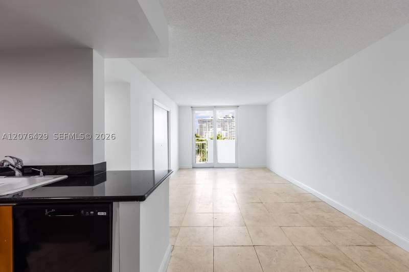 2 bedroom Condominium at 1621 Bay Rd 604, Bayview Plaza Condo, Miami Beach — photo 3