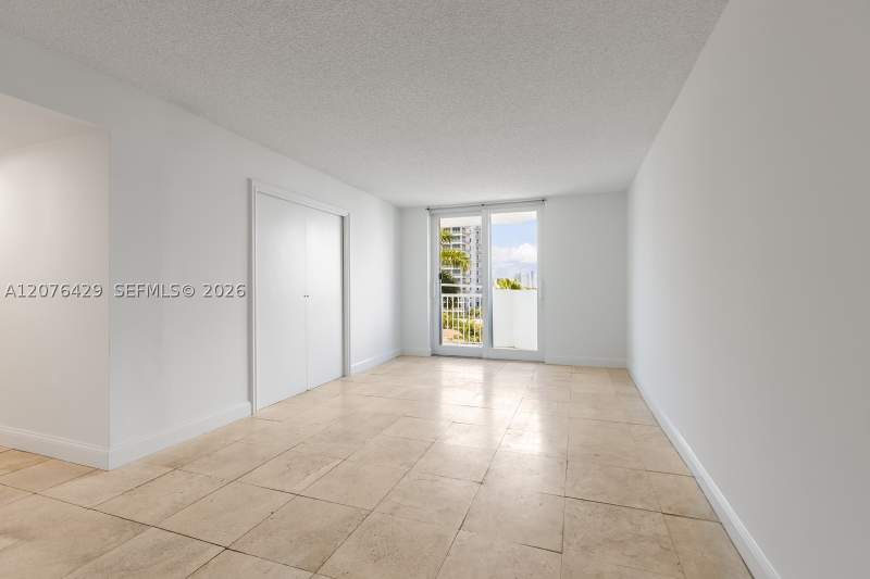 2 bedroom Condominium at 1621 Bay Rd 604, Bayview Plaza Condo, Miami Beach — photo 4