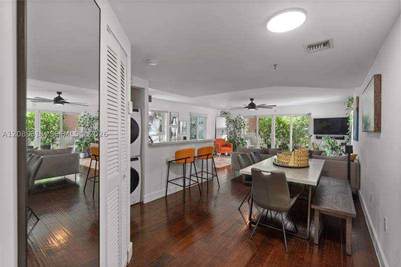 2 bedroom Condominium at 1005 8th St 206, Magnolia Condo, Miami Beach — photo 2