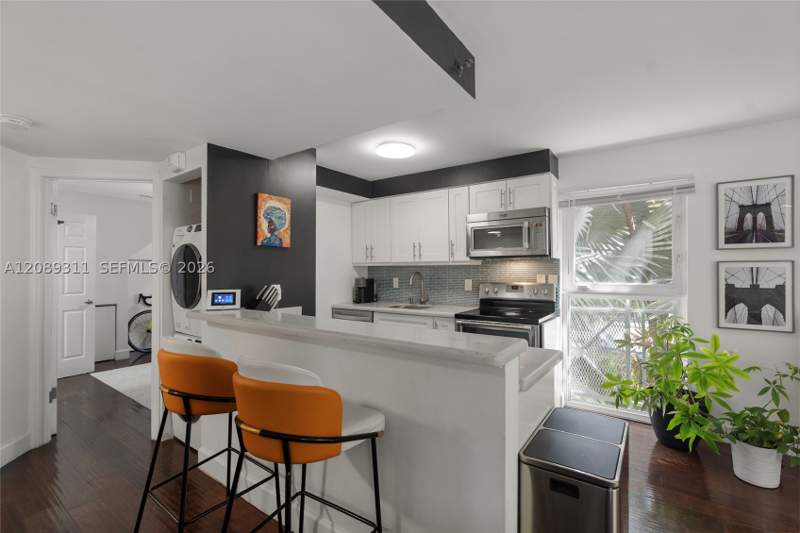 2 bedroom Condominium at 1005 8th St 206, Magnolia Condo, Miami Beach — photo 5
