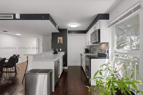1005 8th St 206, Miami Beach FL - photo 6 of 19