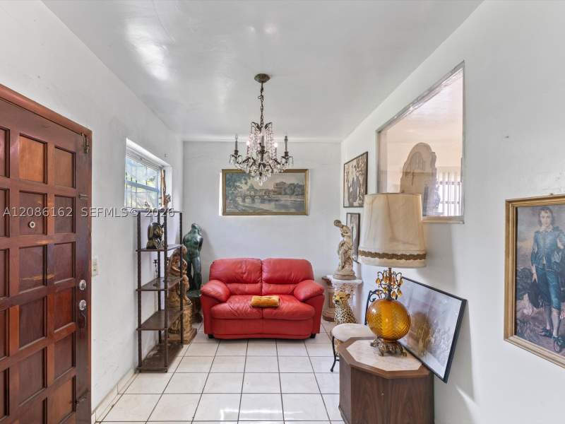 3 bedroom SingleFamilyResidence at 1236 Michigan Ave, Ocean Beach Addn No 3, Miami Beach — photo 3