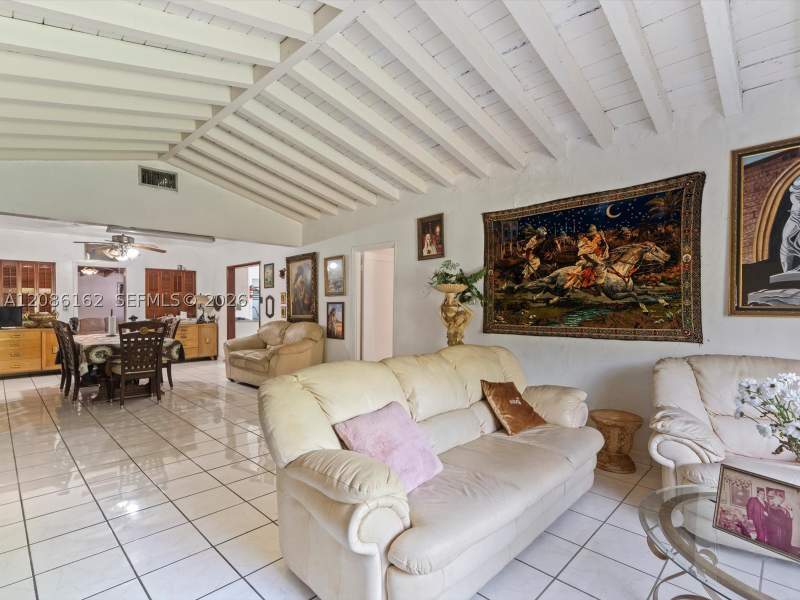3 bedroom SingleFamilyResidence at 1236 Michigan Ave, Ocean Beach Addn No 3, Miami Beach — photo 4