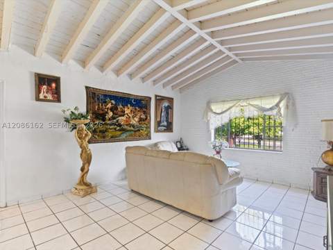 1236 Michigan Ave, Miami Beach FL - photo 7 of 62