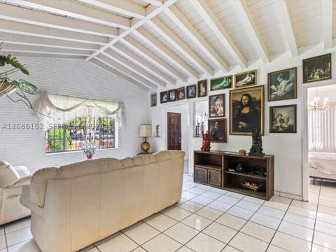 1236 Michigan Ave, Miami Beach FL - photo 8 of 62