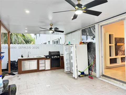 1017 NE 42nd Pl, Homestead FL - photo 6 of 9