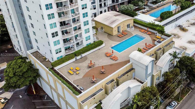1 bedroom Condominium at 3180 SW 22nd Ter 604, Midtown Lofts Condo, Miami — photo 2