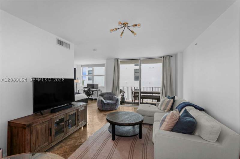1 bedroom Condominium at 3180 SW 22nd Ter 604, Midtown Lofts Condo, Miami — photo 3