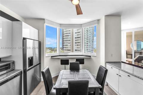 300 S Pointe Dr 809, Miami Beach FL - photo 8 of 54