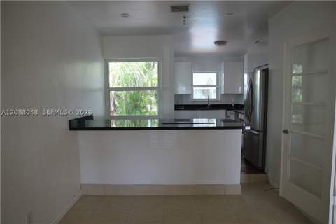 335 Candia Ave, Coral Gables FL - photo 11 of 17